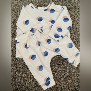 Stem jogger set size 6 months.